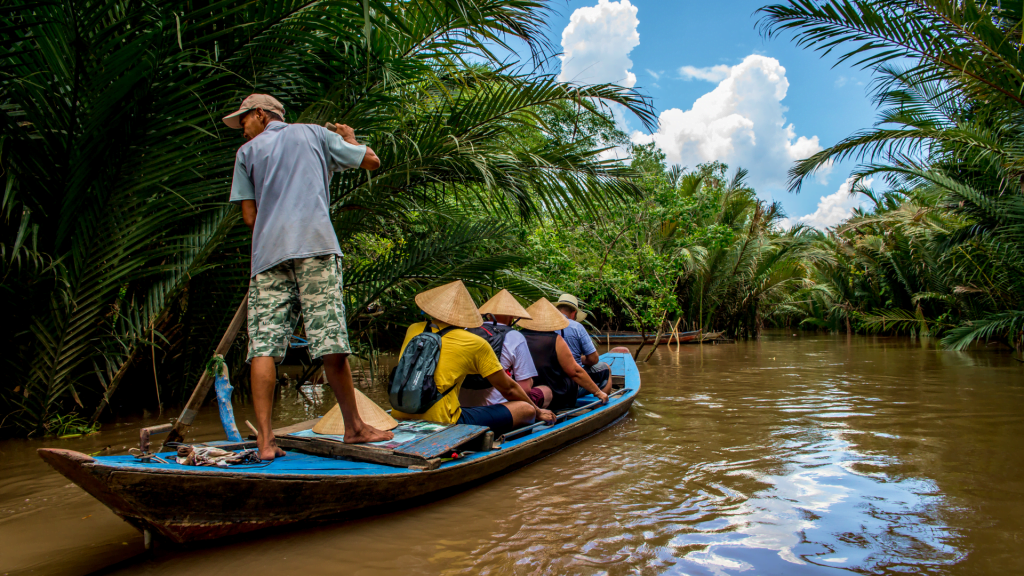 Ben Tre Boat Trip in Palm Trees Village