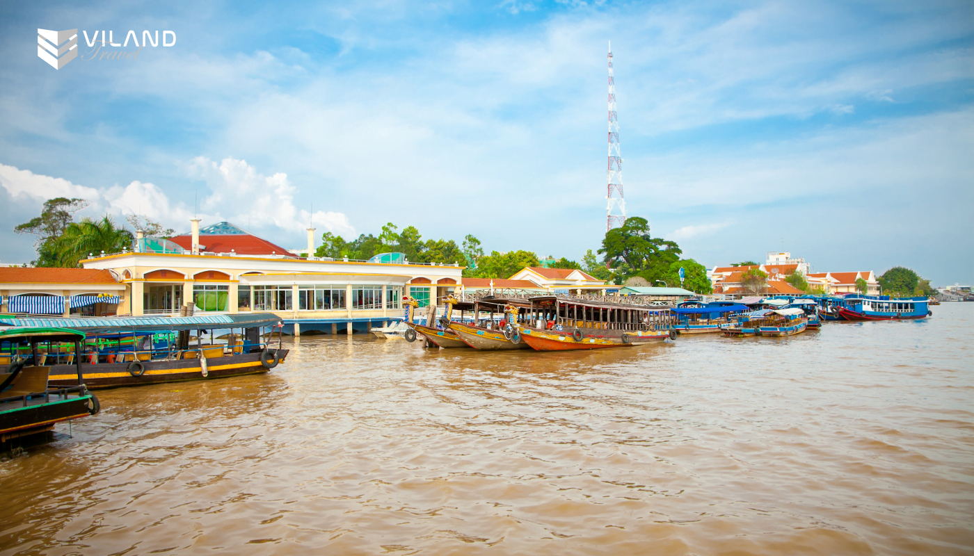 Mekong Delta My Tho tourist port